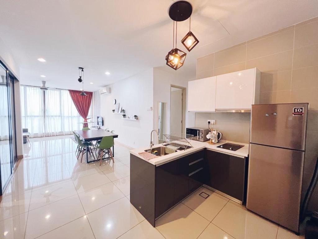 Connected Train 3 Bedrooms - Above Klgateway Mall 14 Kuala Lumpur Ngoại thất bức ảnh